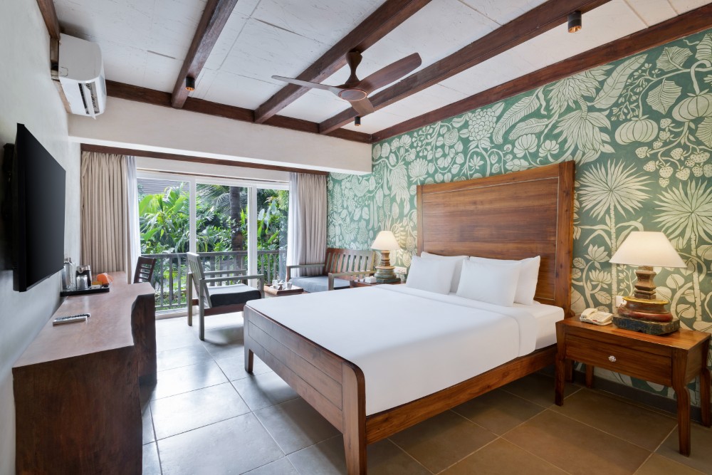 DELUXE ROOMS